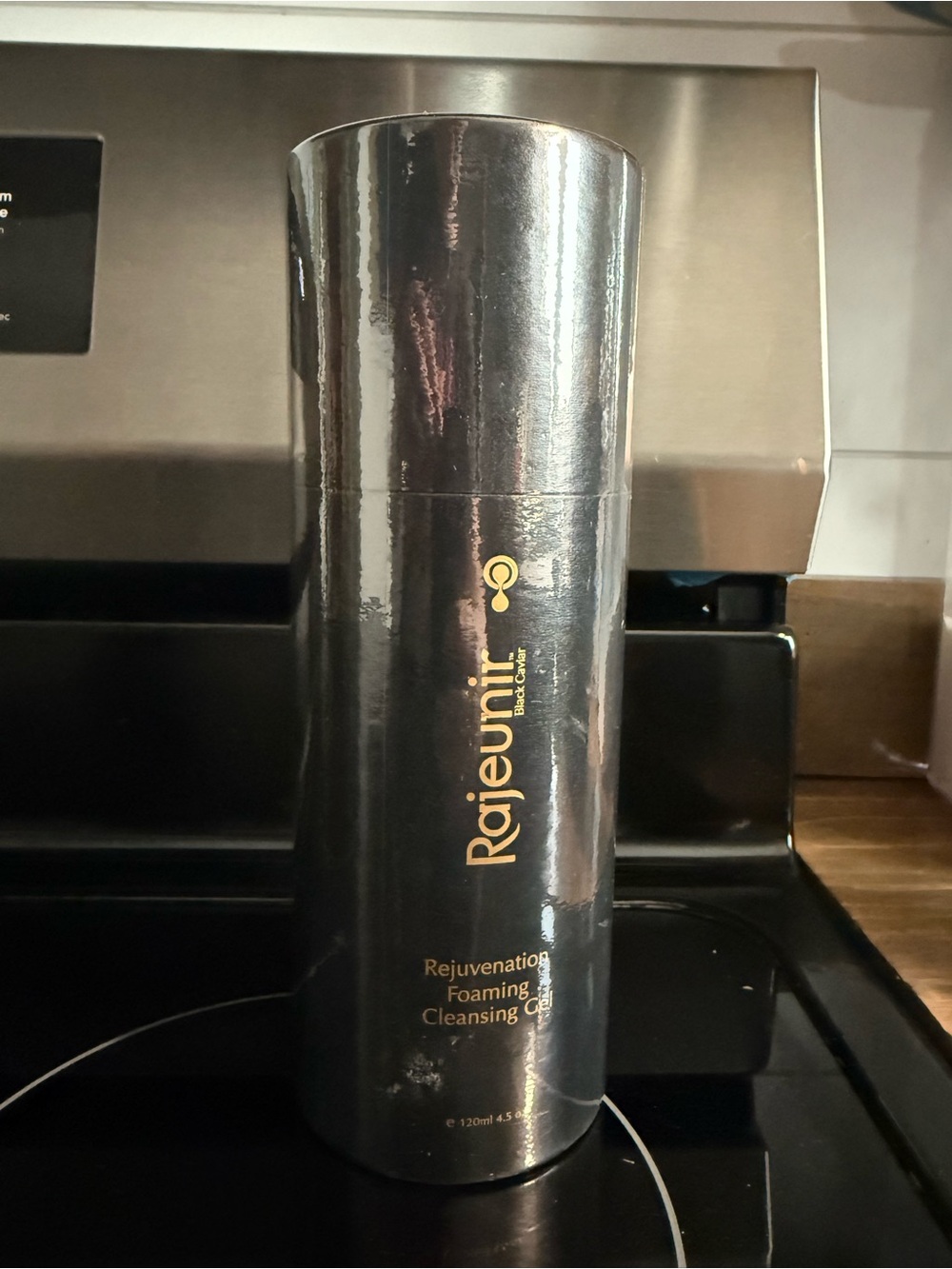 Rejuvenation Foaming Cleansing Gel - Black